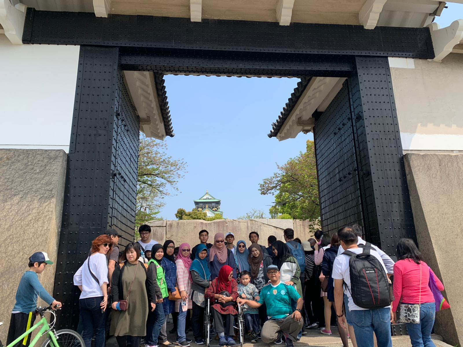 The grandeur of Osaka Castle, a testament to Japan's samurai history.